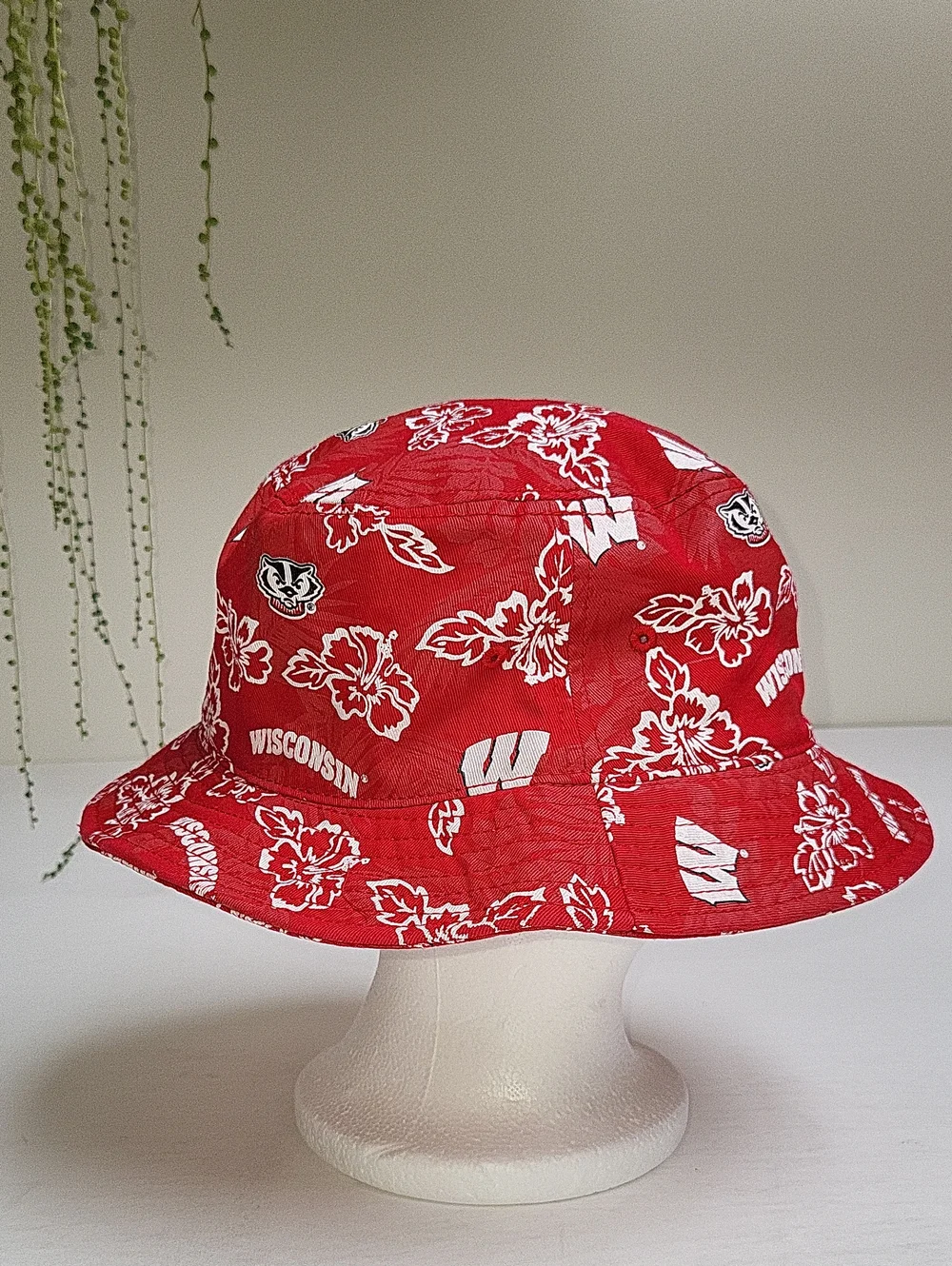 Red University of Wisconsin Badgers Bucket Hat Unisex